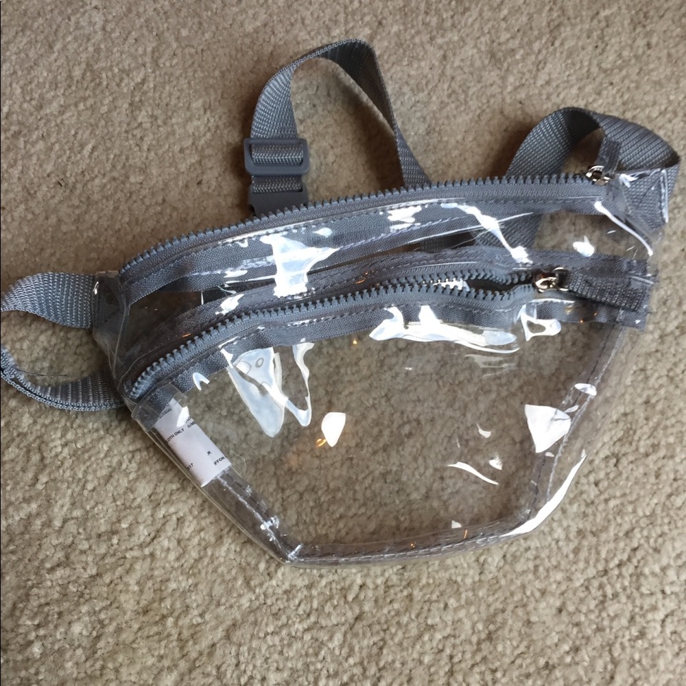 Stylish ice fanny pack💎☁️